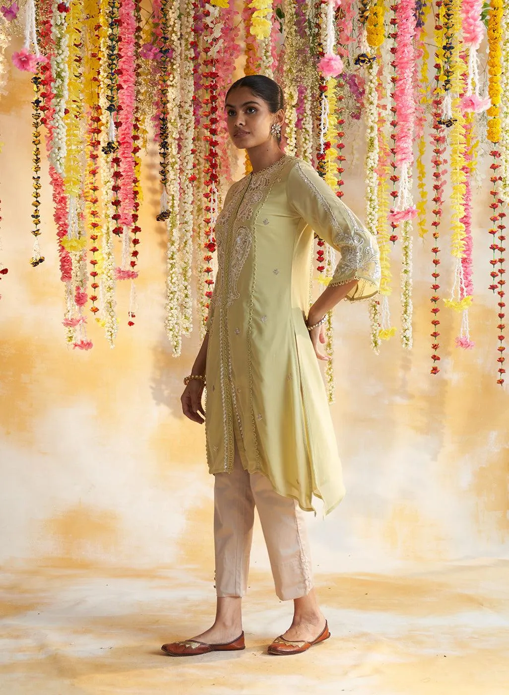 Apple Green Kurta With Delicate Embroidery