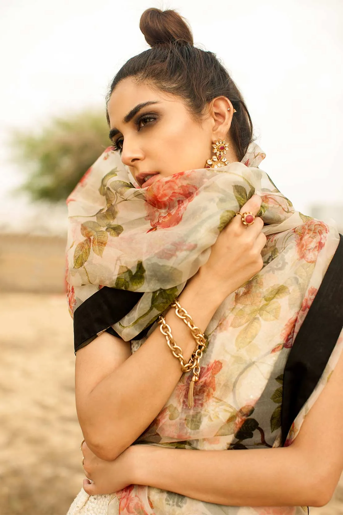 Crimson Luxe By Saira Shakira 2018 – Calcutta Club - Alabaster