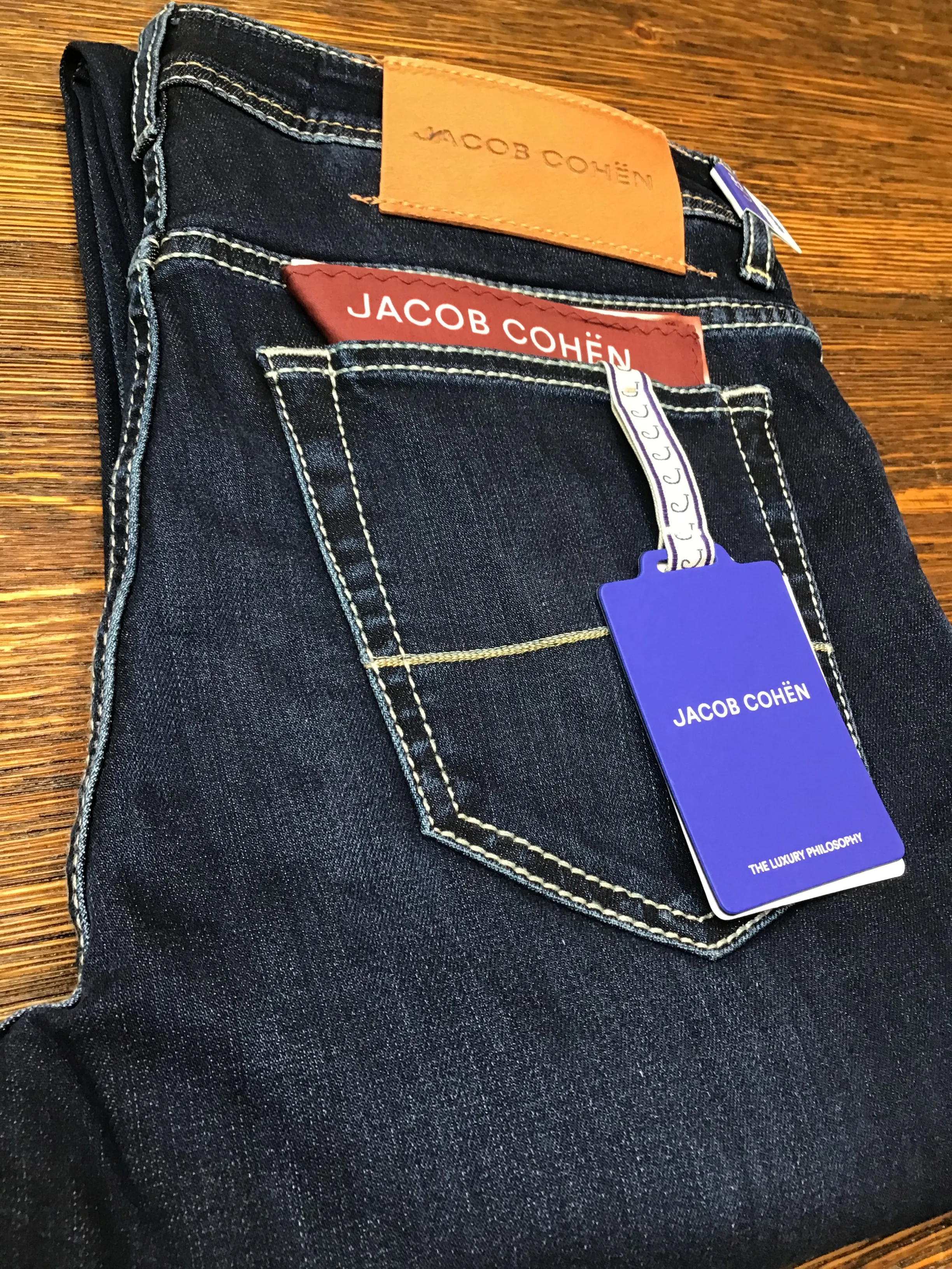 JACOB COHEN Bard Dark Blue Plain