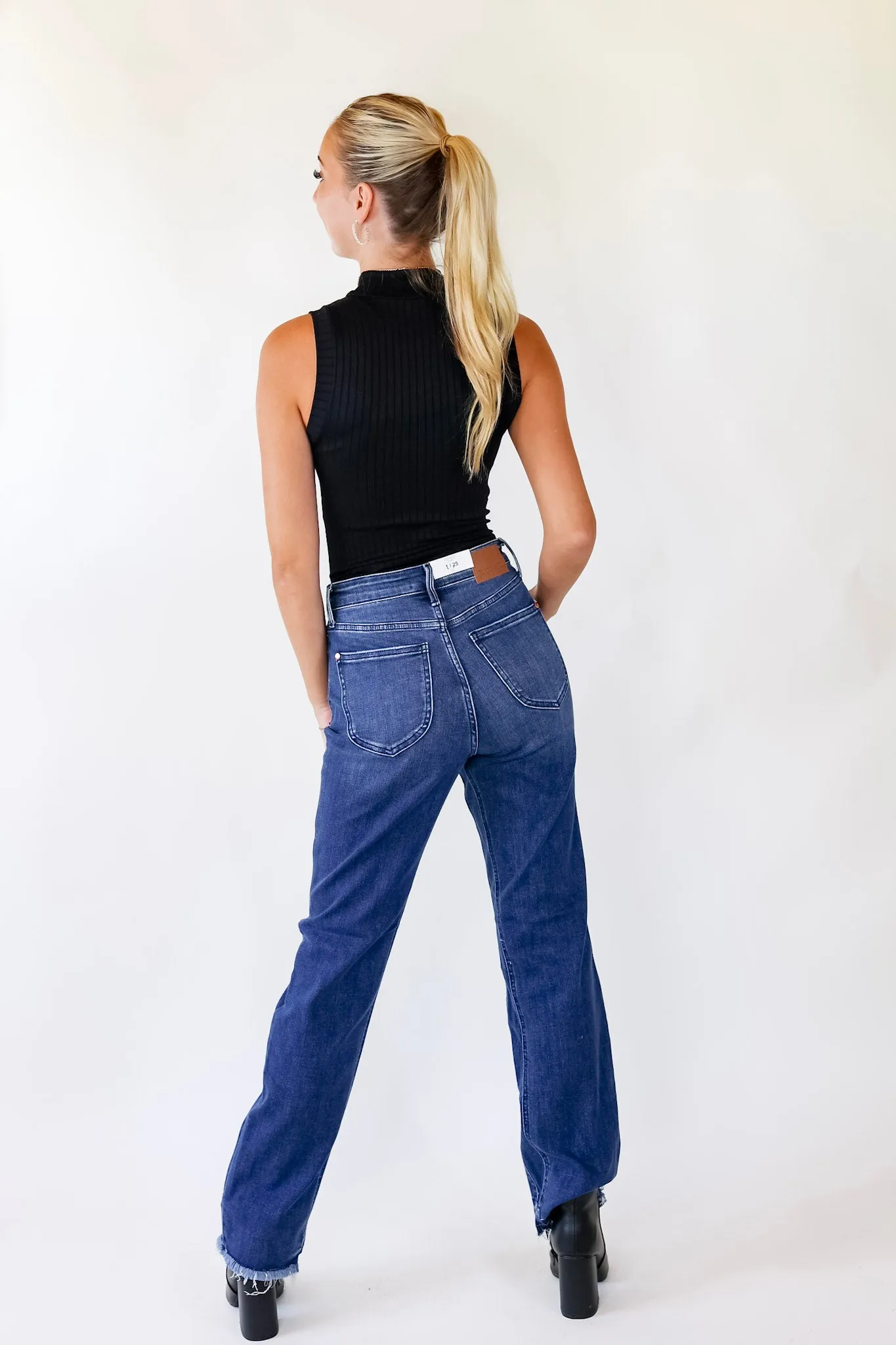 Last Chance Size 0, 1, 20W, 22W & 24W | Judy Blue | First Thing Release Hem Straight Leg Jeans in Medium Wash