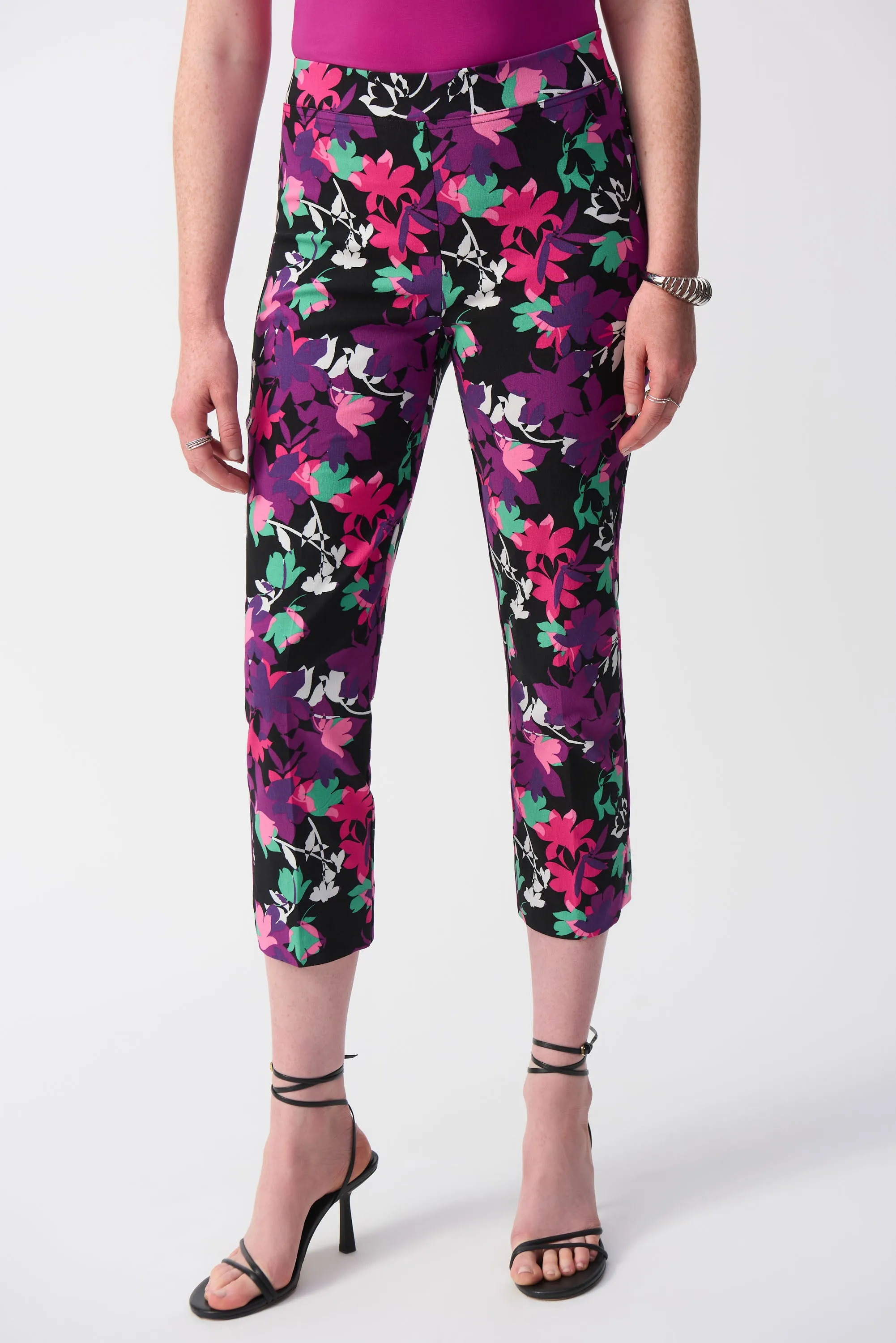 Millennium Floral Print Cropped Pants