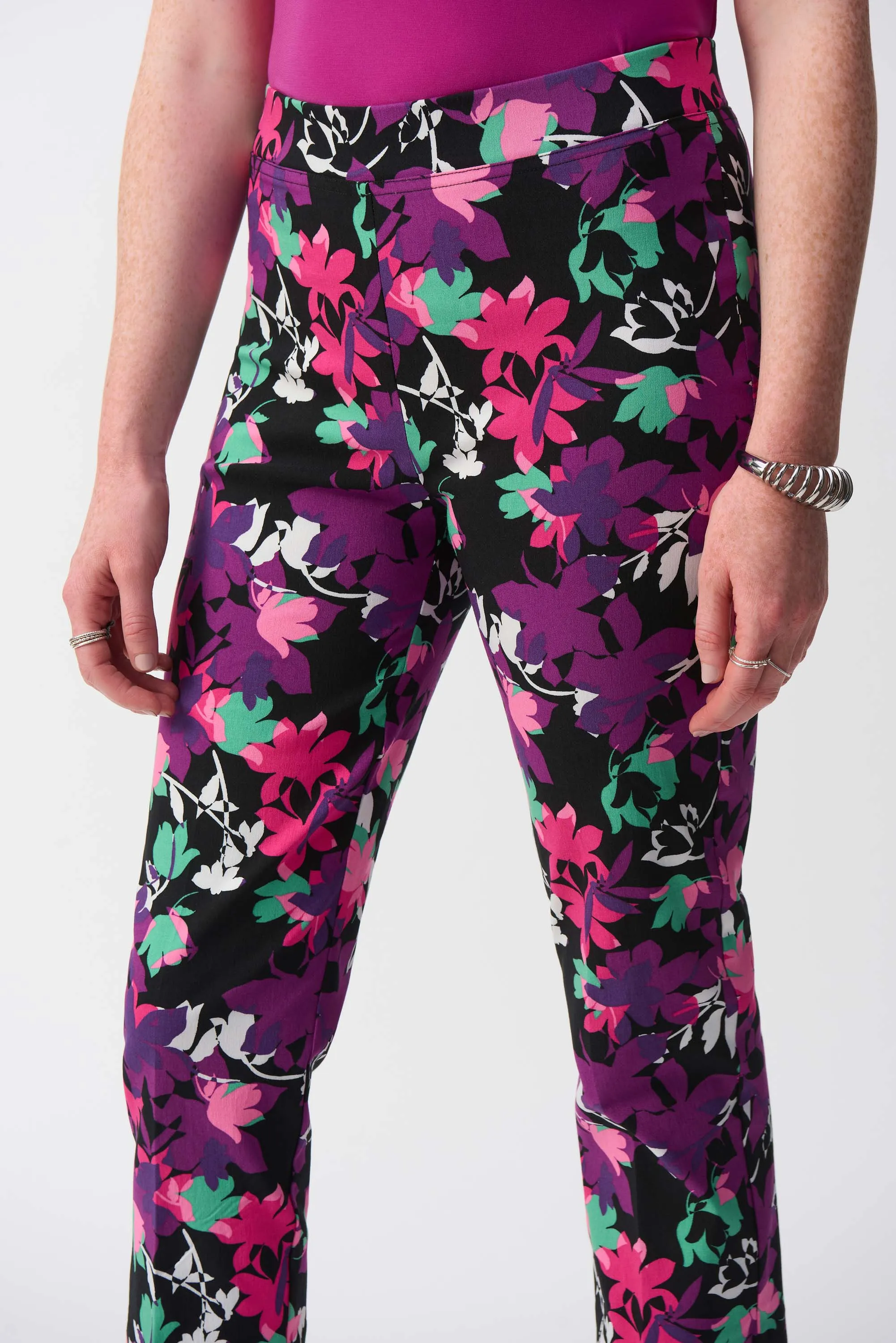 Millennium Floral Print Cropped Pants