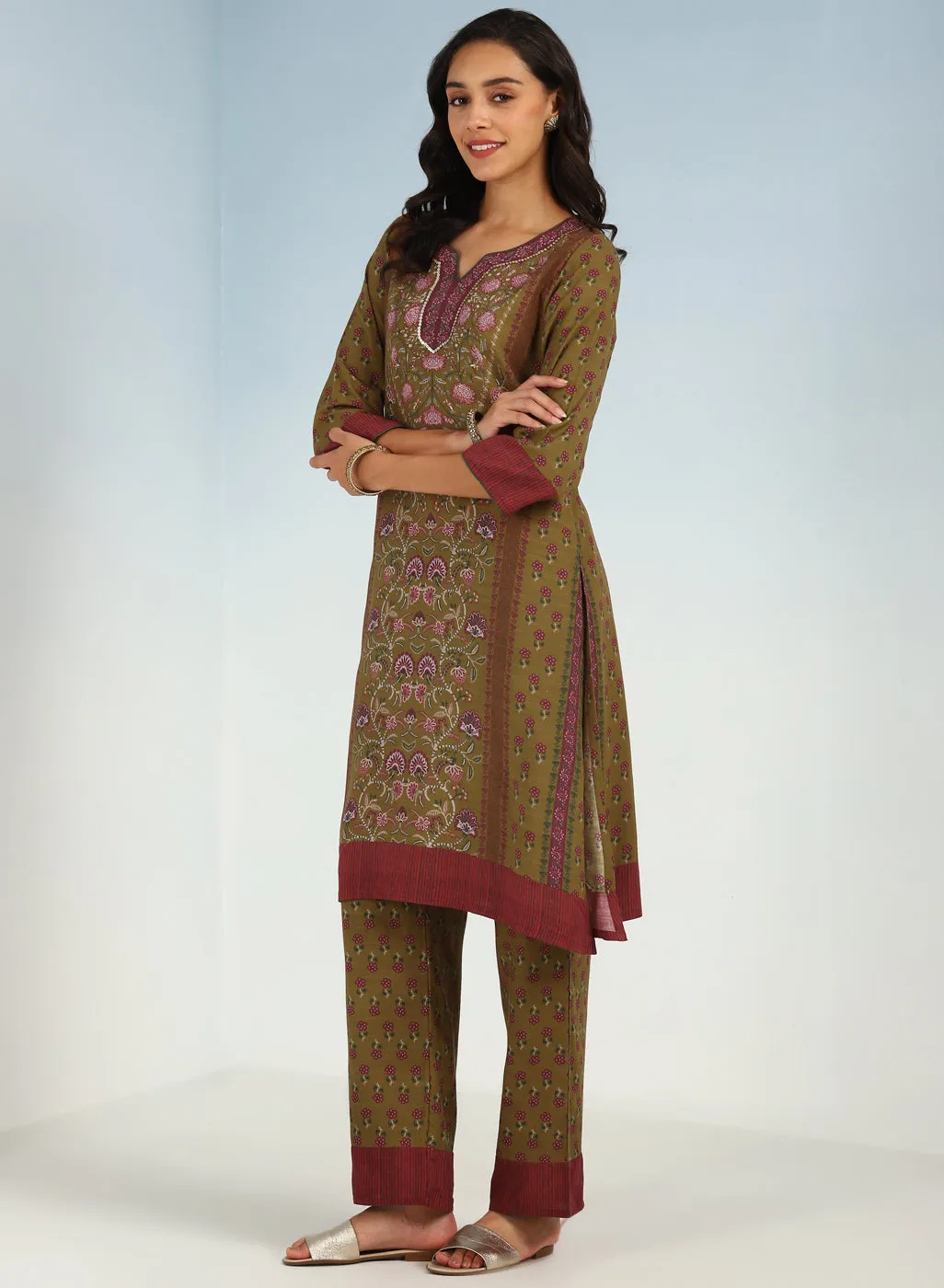 Mud Green Kurta Set with Round neck and Contrast Front Placket